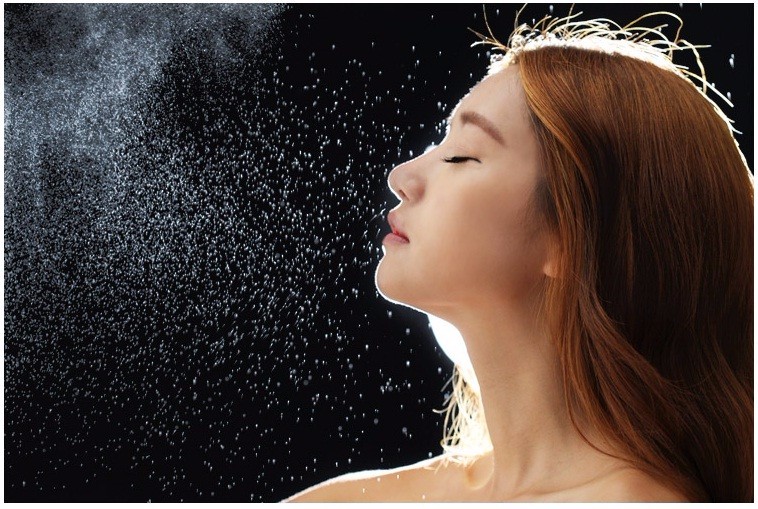 Tác Dụng Của Xịt Khoáng Là Gì? Có Thực Sự Cần Thiết?