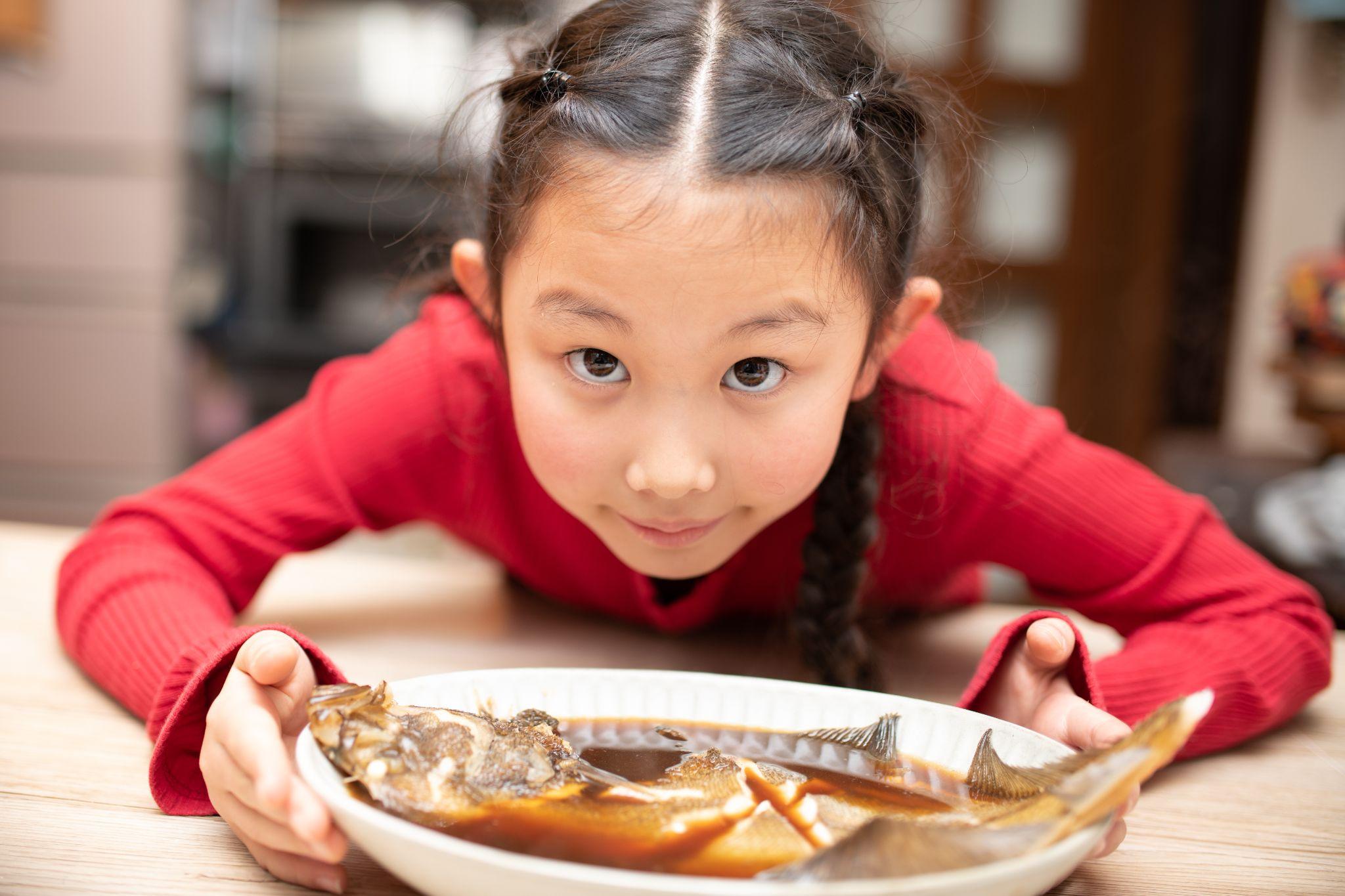 Cá giàu chất béo tốt cho não bộ trẻ